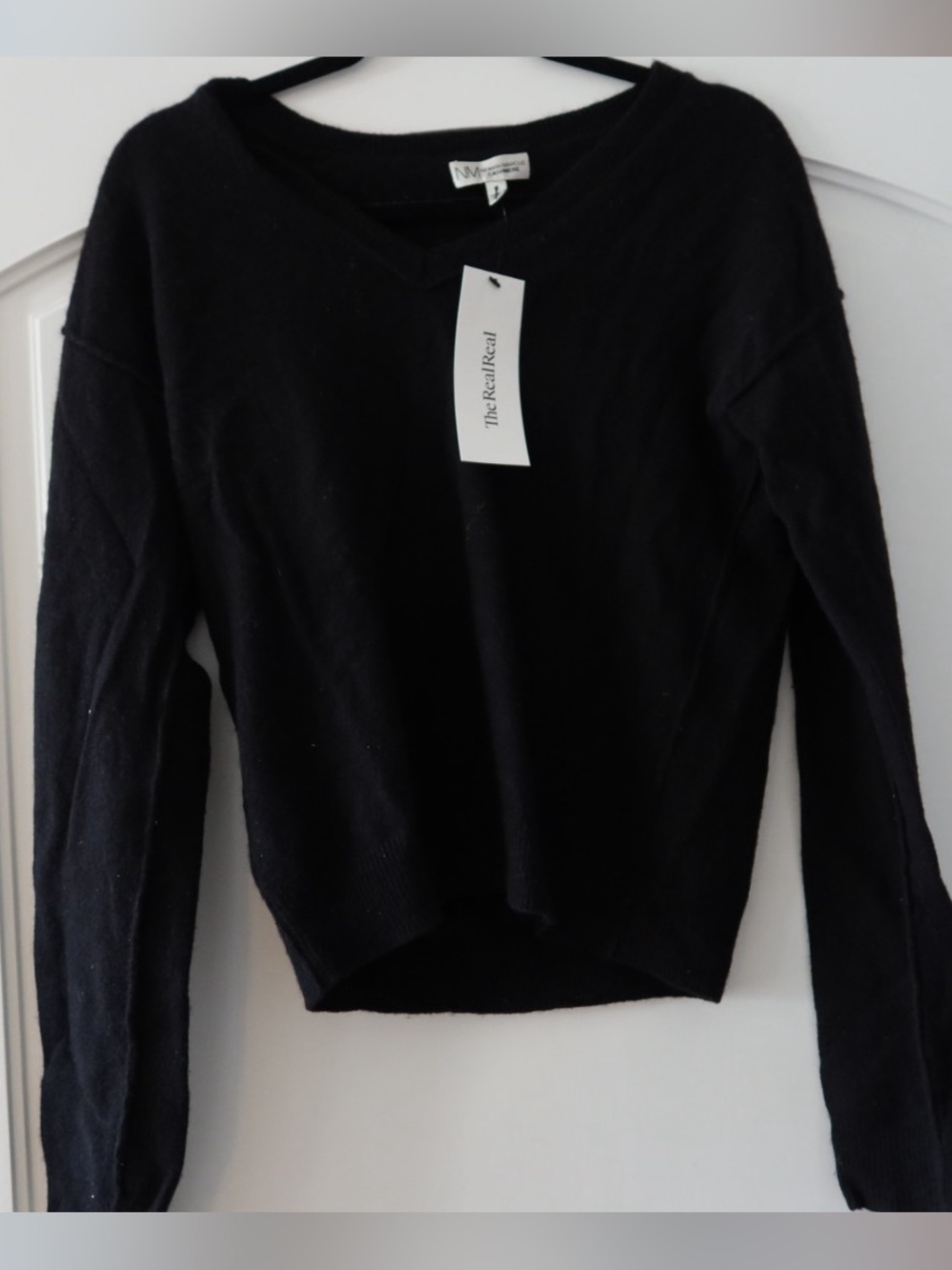 Neiman Marcus Black V-Neck Long Sleeve Pullover